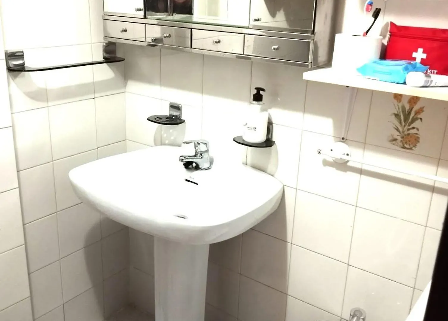 Room In Shared Apartment With Parking Almuñécar 0*,  Spanien