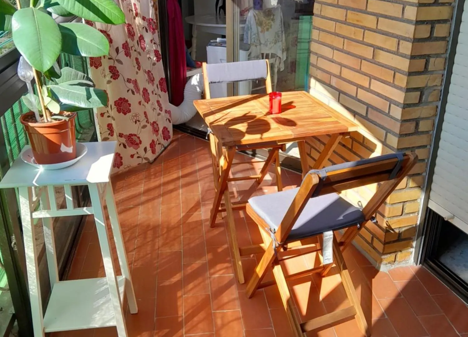 Room In Shared Apartment With Parking Almuñécar